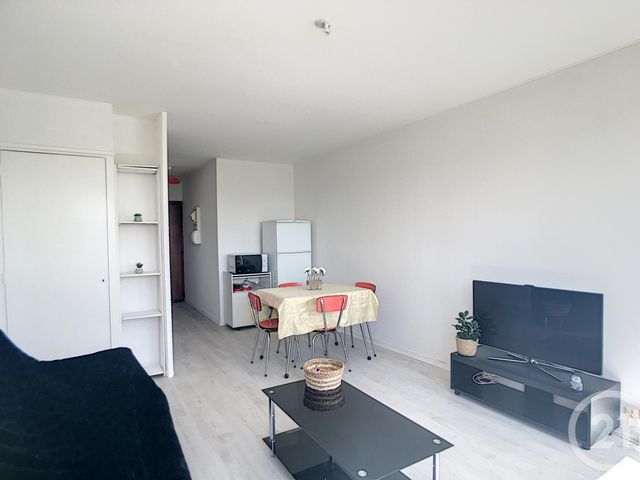 Appartement F1 à louer - 1 pièce - 26.2 m2 - CHALON SUR SAONE - 71 - BOURGOGNE - Century 21 Immobilière Jaurès